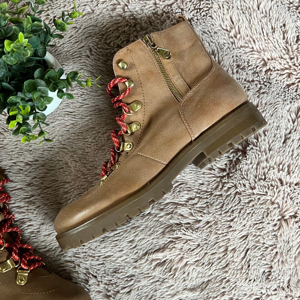 G By Guess Combat Hiking Style Tan Faux Leather 'Nora' Boots Size: 9.5M - Picture 4 of 15